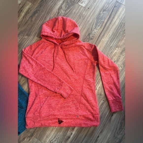 2 pair of zero energy hoodie, sweaters size large (10-12) - Picture 3 of 7